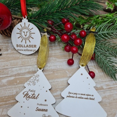 Árvore com gravação frente e verso.