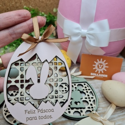 Pendente Ovo rendilhado com casca por fora