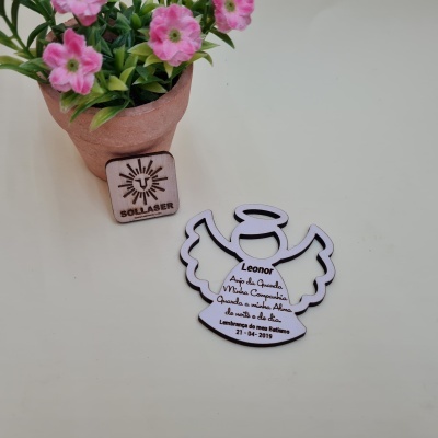 Anjo Asas delineadas