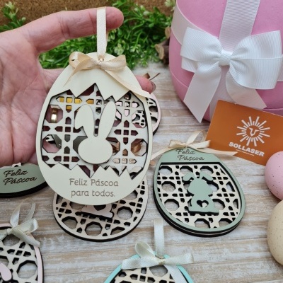 Pendente Ovo rendilhado com casca por fora