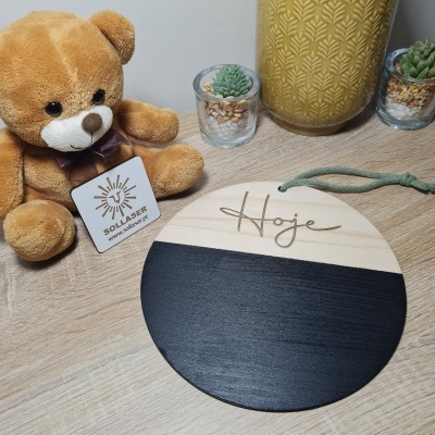 Placa frente em Ardósia  e verso com o nome em cor...