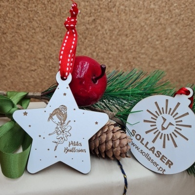 Estrela de Natal com o seu logotipo