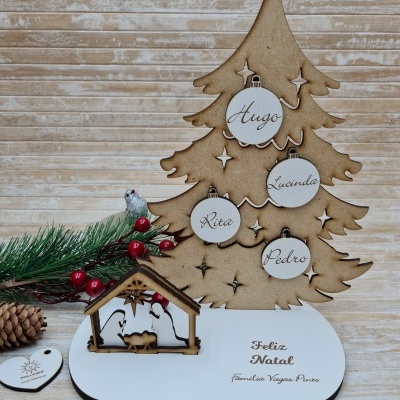 Presépio "Árvore da Família"