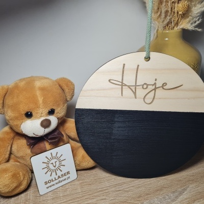 Placa frente em Ardósia  e verso com o nome em cor...