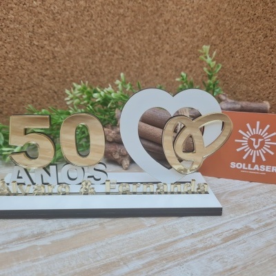 Bodas de ouro ( 50 anos) em acrílico