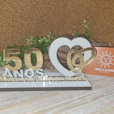 Bodas de ouro ( 50 anos) em acrílico