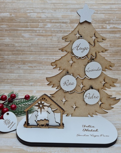 Presépio "Árvore da Família"