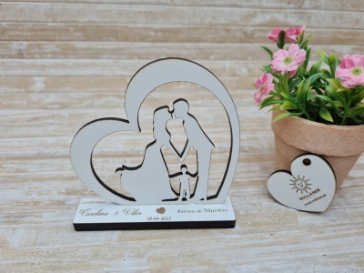 Lembrança: Noivos e filho(a) no Coração