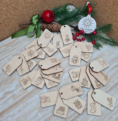 Etiquetas Natalícias - Materiais que não vão para o lixo.