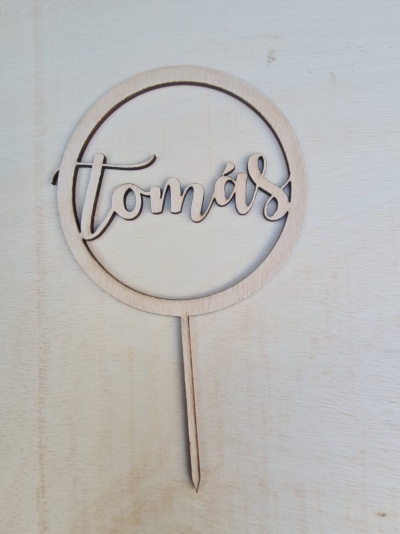 Topo de bolo: Nome em choupo