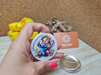 Crachá ou Íman " Lilo e Stitch"