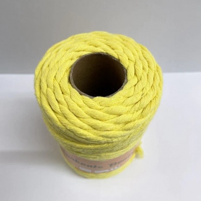 Linha Barb. Beatriz 4mm (Amarelo) - Cor 538