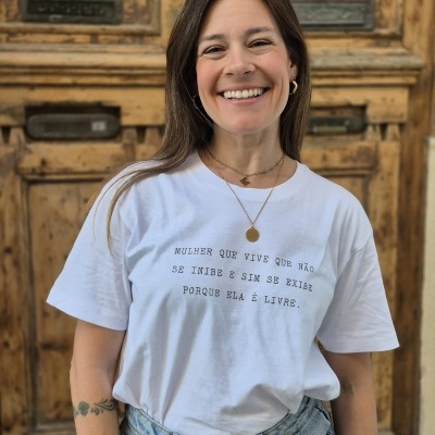 T-shirt Mulher é LIVRE!