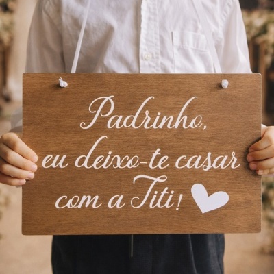 Placa  de Madeira *Entrada na Igreja* - Eu deixo-te casar...