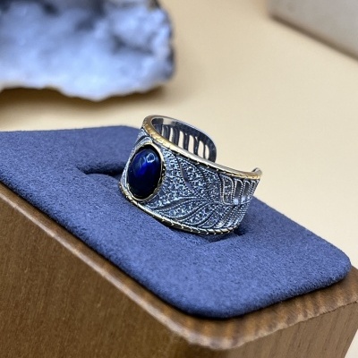 Anel Oriental em Prata 925 com Opala Preta - Sofisticação e Estilo Arrojado