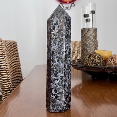 Obelisco de Merlinita