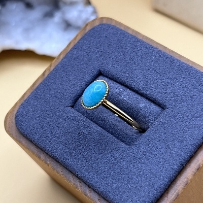 Anel Fino Banhado a Ouro 18k com Amazonita - Ajustável e Minimalista