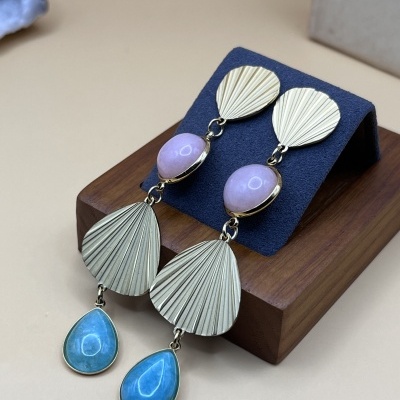 Brincos Pendentes em Aço Inox com Conchas e Pedras Naturais