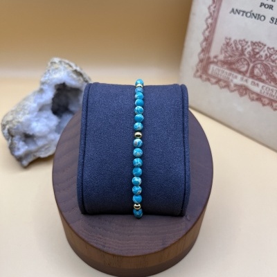 Pulseira Elástica de Ágata Verde Aqua - Delicadeza e Estilo