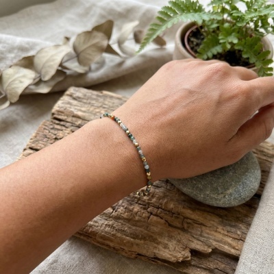 Pulseira Elegante de Ágata Indiana e Hematita - Estilo e Energia