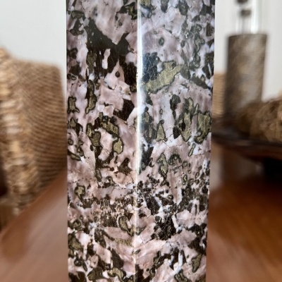 Obelisco de Merlinita