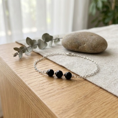 Pulseira em Prata 925 com Pedra Natural de Ônix – Proteção e Estabilidade