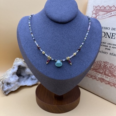 Colar Místico em Aço Inoxidável - Gemas Energéticas e Energia Positiva