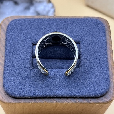 Anel Oriental em Prata 925 com Opala Preta - Sofisticação e Estilo Arrojado