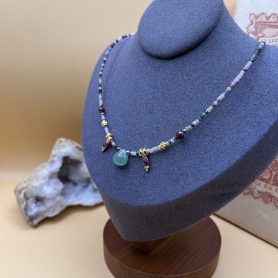 Colar Místico em Aço Inoxidável - Gemas Energéticas e Energia Positiva