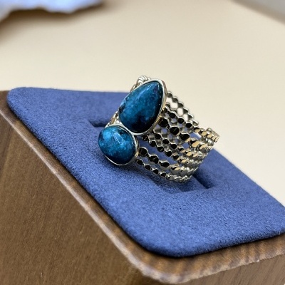 Anel Multi-Anel Ajustável Dourado com Pedras Naturais - Verde Escuro