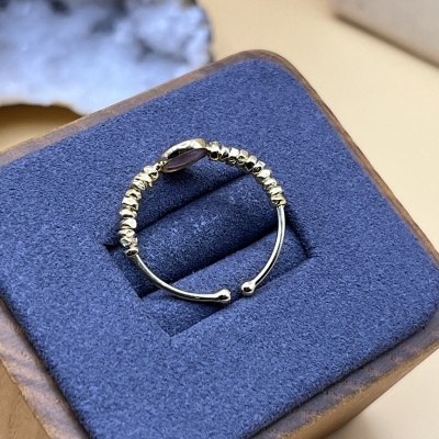 Anel Banhado a Ouro com Turmalina Rosa - Ajustável e Sofisticado