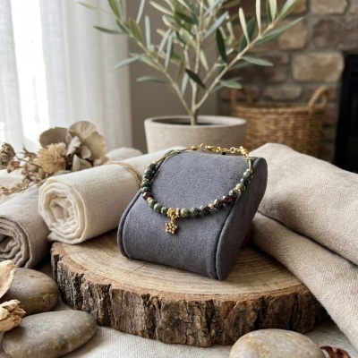 Pulseira em Aço Dourado com Pedra Sangue de Dragão Natural