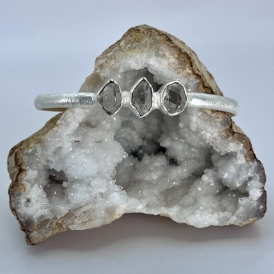 Pulseira de Quartzo Hérkimer em Prata Sterling 925 - Joia em Bruto Exclusiva