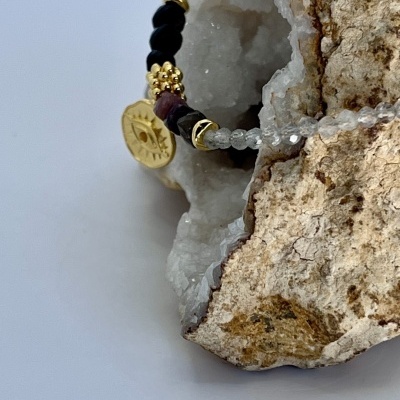 Pulseira Naina com Labradoritas e Turmalinas - Joia Dourada Fabricada em França