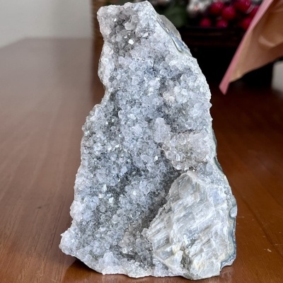 Drusa de Celestita Natural com Calcita – Madagáscar - 364 g