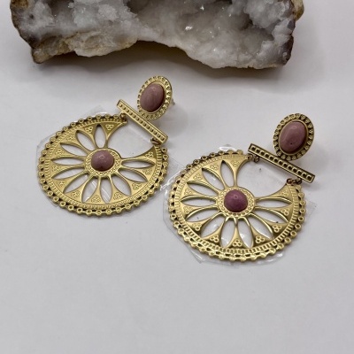 Brincos de Aço Inoxidável com Roseta e Cabochões Rosa Nude - Delicadeza e Elegância Natural