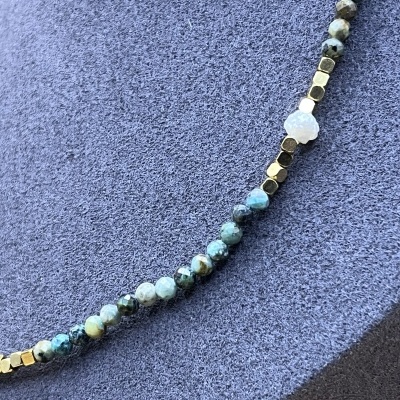 Colar de Aço Inox com Pedras Facetadas e Pérolas - Turmalina Verde