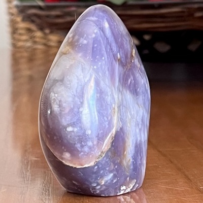 Ametista Polida em Forma Livre – Tons Suaves de Roxo - 286 g