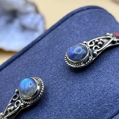 Pulseira de Bronze com Duplo Cabochão de Labradorite