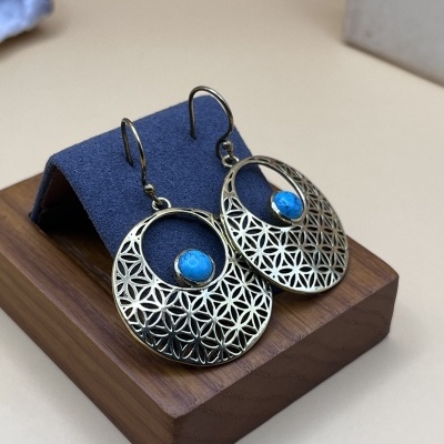 Brincos de Bronze com Turquesa - Elegância Artesanal