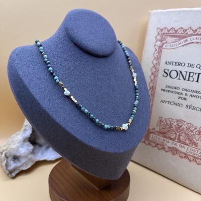 Colar de Aço Inox com Pedras Facetadas e Pérolas - Turmalina Verde