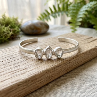 Pulseira de Quartzo Hérkimer em Prata Sterling 925 - Joia em Bruto Exclusiva