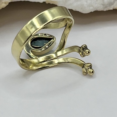 Anel Ajustável em Bronze com Aquamarine - Elegância e Serenidade