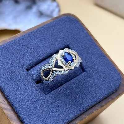 Anel de Prata 925 com Safira Natural e Vermeil Dourado 18k