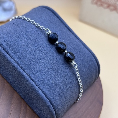 Pulseira em Prata 925 com Pedra Natural de Ônix – Proteção e Estabilidade