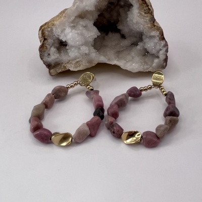 Brincos em Aço Inoxidável com Lascas de Pedra Natural Rosa Velho - Leves e Elegantes