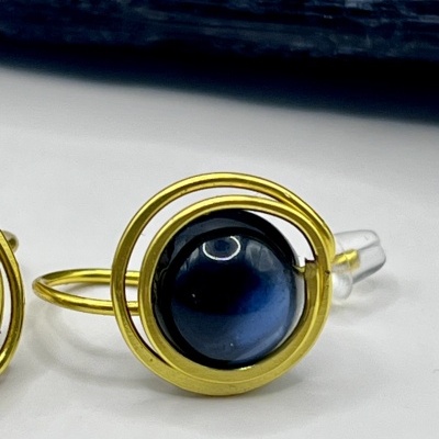 Brincos Redondos em Aço Inoxidável com Ágata Azul - Elegância Artesanal e Sofisticação