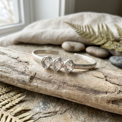 Pulseira de Quartzo Hérkimer em Prata Sterling 925 - Joia em Bruto Exclusiva