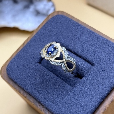 Anel de Prata 925 com Safira Natural e Vermeil Dourado 18k