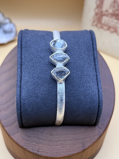 Pulseira de Quartzo Hérkimer em Prata Sterling 925 - Joia em Bruto Exclusiva